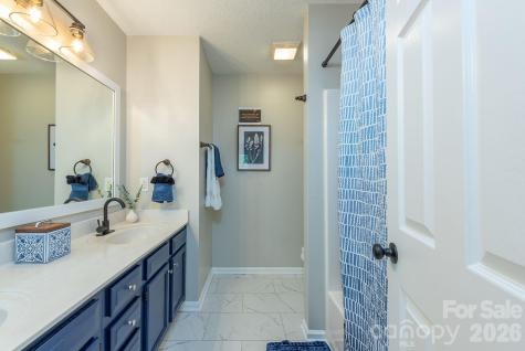 18 Garrison Road Weaverville NC 28787