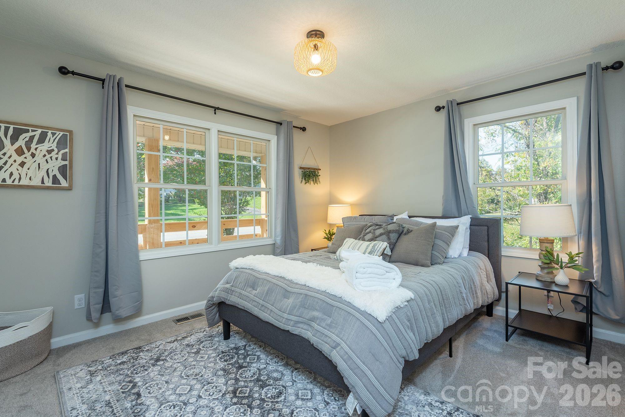 18 Garrison Road Weaverville NC 28787