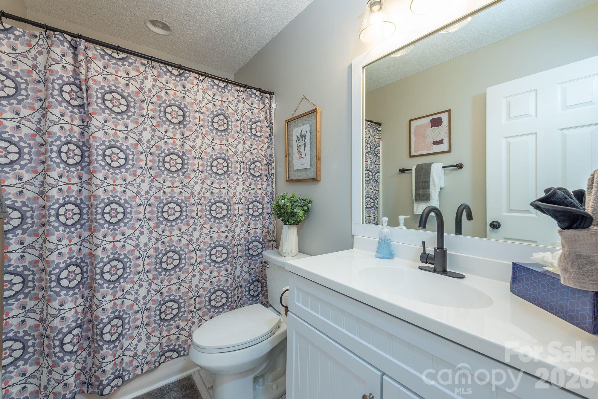 18 Garrison Road Weaverville NC 28787