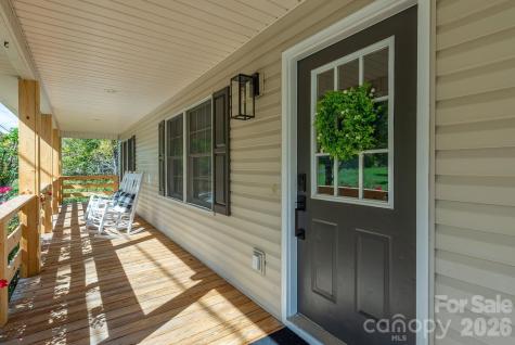 18 Garrison Road Weaverville NC 28787