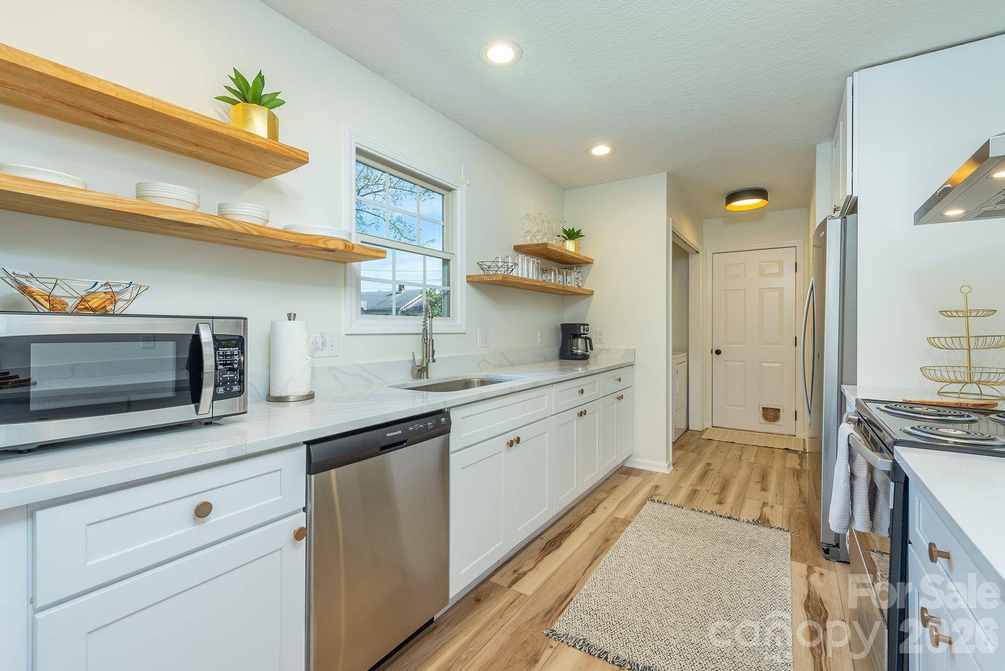 18 Garrison Road Weaverville NC 28787