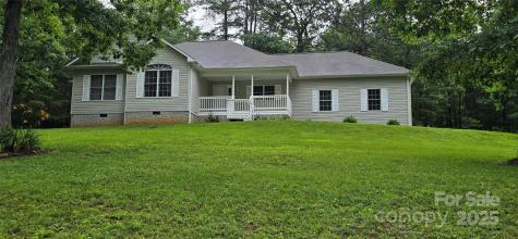 221 Flat Branch Trail Mill Spring NC 28756