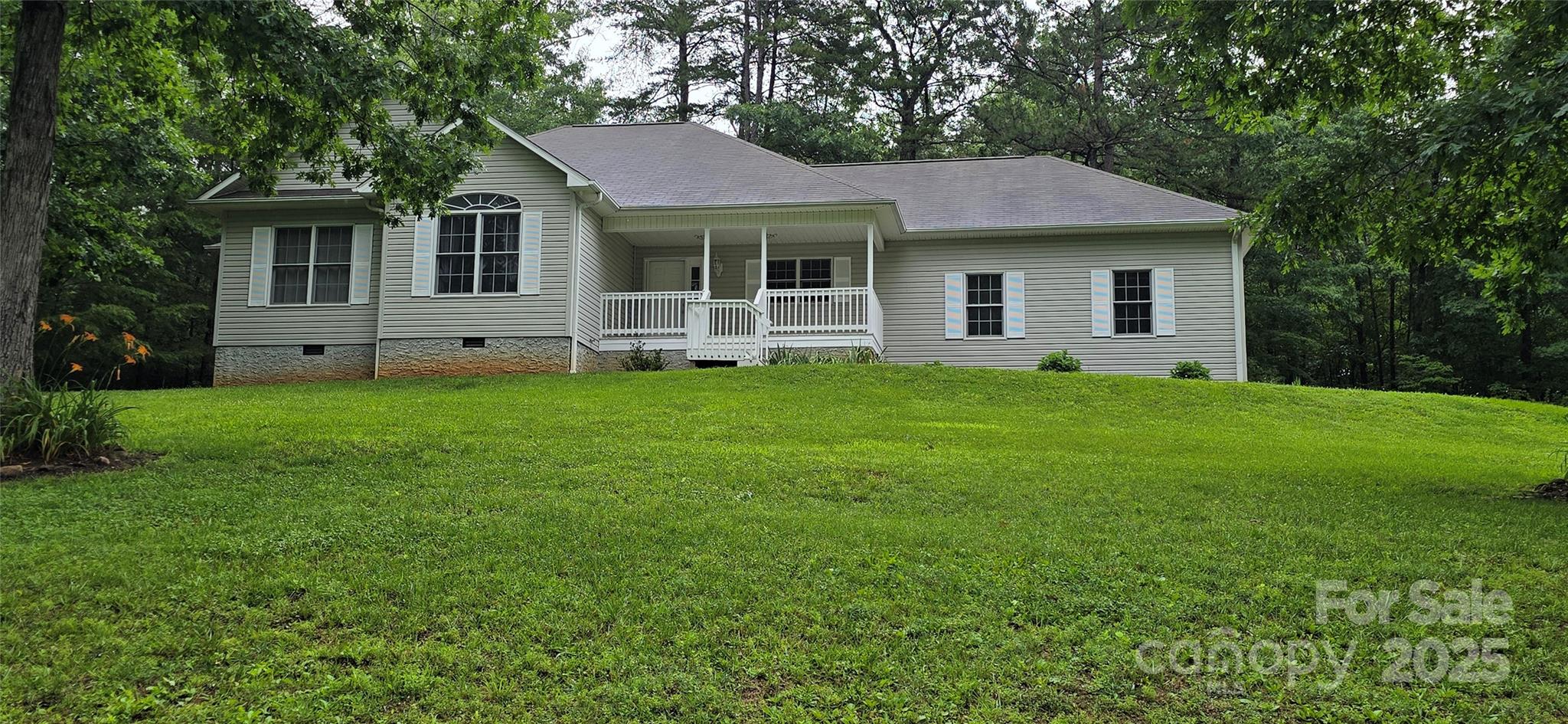 221 Flat Branch Trail Mill Spring NC 28756