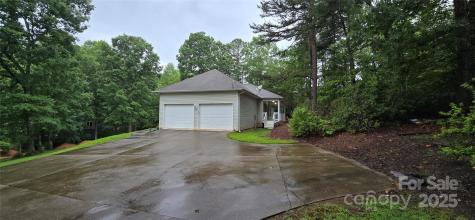 221 Flat Branch Trail Mill Spring NC 28756