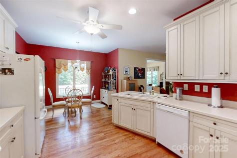 1061 NW 14th Avenue Drive NW Hickory NC 28601