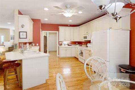 1061 NW 14th Avenue Drive NW Hickory NC 28601