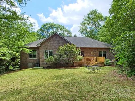 1061 NW 14th Avenue Drive NW Hickory NC 28601