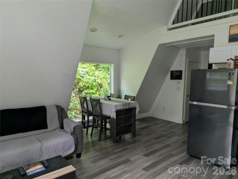 87 Hershel Lane Swannanoa NC 28778
