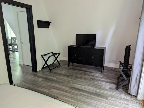 87 Hershel Lane Swannanoa NC 28778