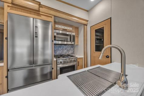 195 Finch Way West Jefferson NC 28694