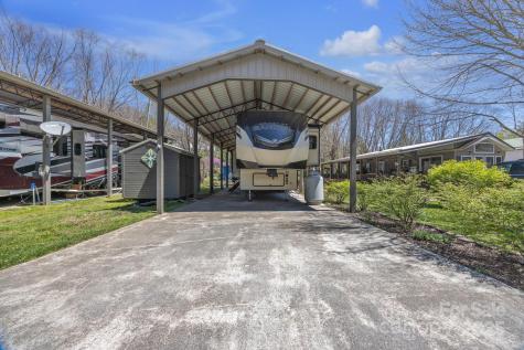 195 Finch Way West Jefferson NC 28694