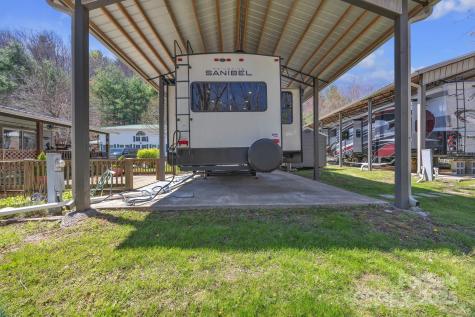 195 Finch Way West Jefferson NC 28694
