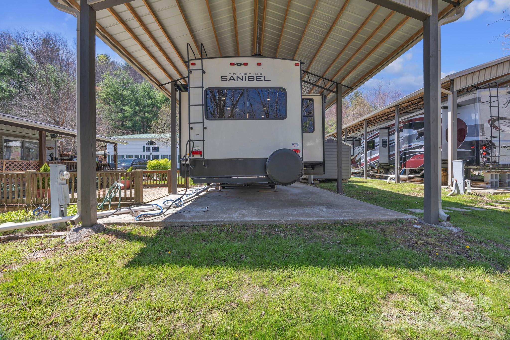 195 Finch Way West Jefferson NC 28694