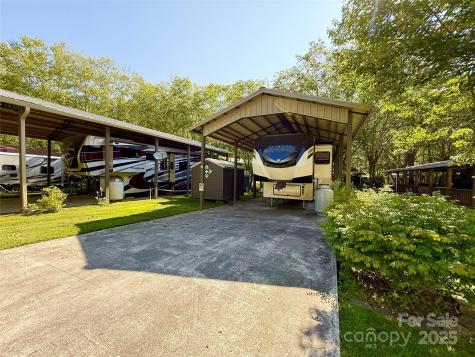 195 Finch Way West Jefferson NC 28694