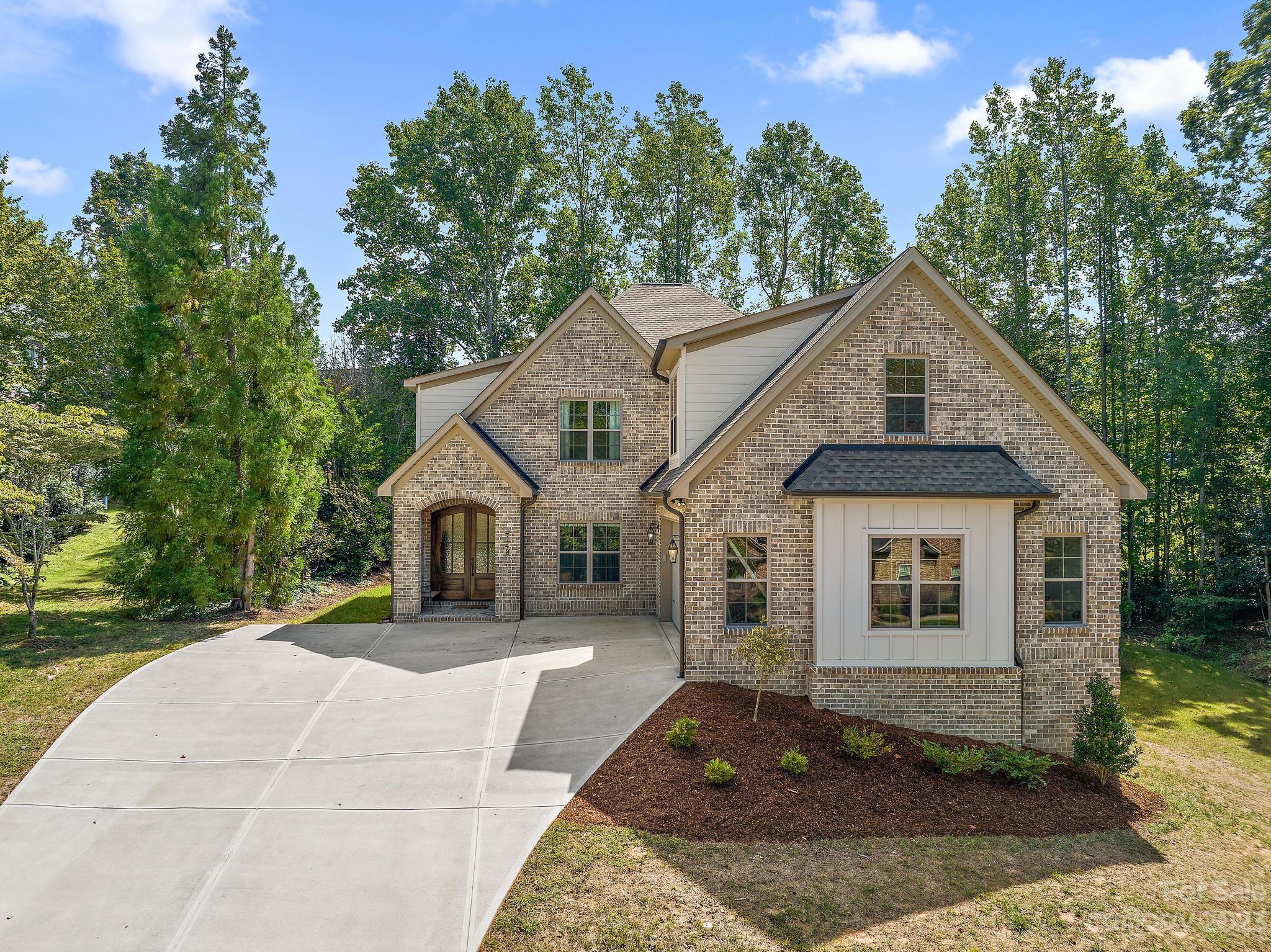 4148 2nd Street NW Hickory NC 28601