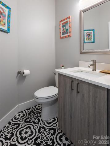 89 Vance Crescent Extension Asheville NC 28806