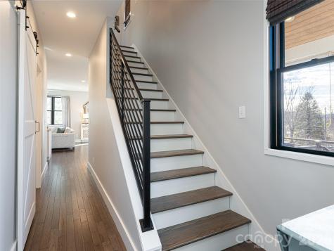 89 Vance Crescent Extension Asheville NC 28806