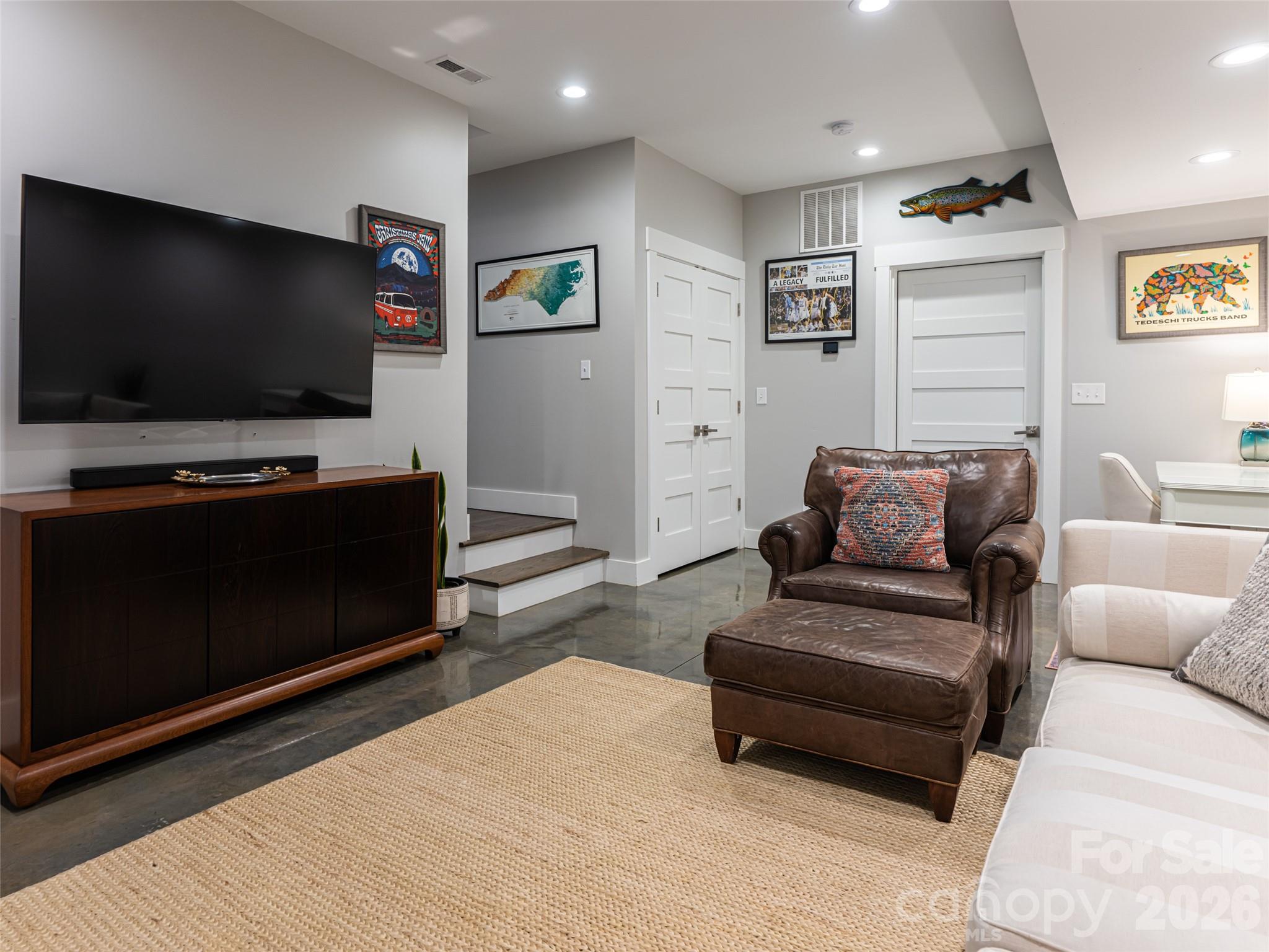 89 Vance Crescent Extension Asheville NC 28806