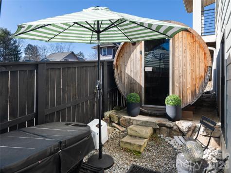 89 Vance Crescent Extension Asheville NC 28806