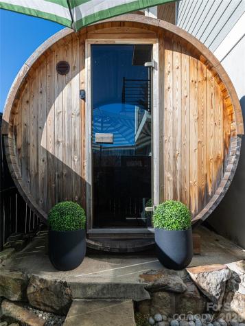 89 Vance Crescent Extension Asheville NC 28806