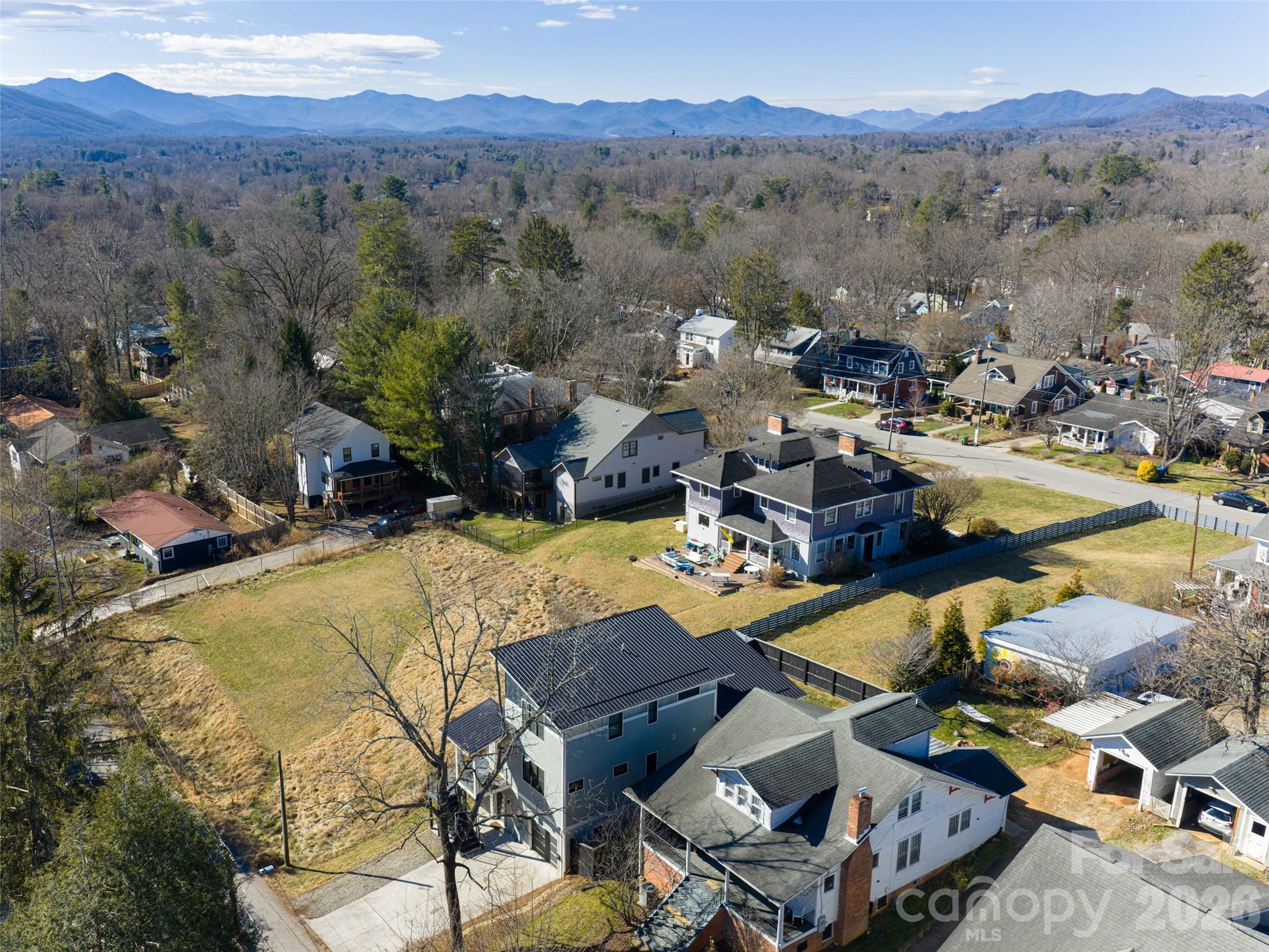 89 Vance Crescent Extension Asheville NC 28806