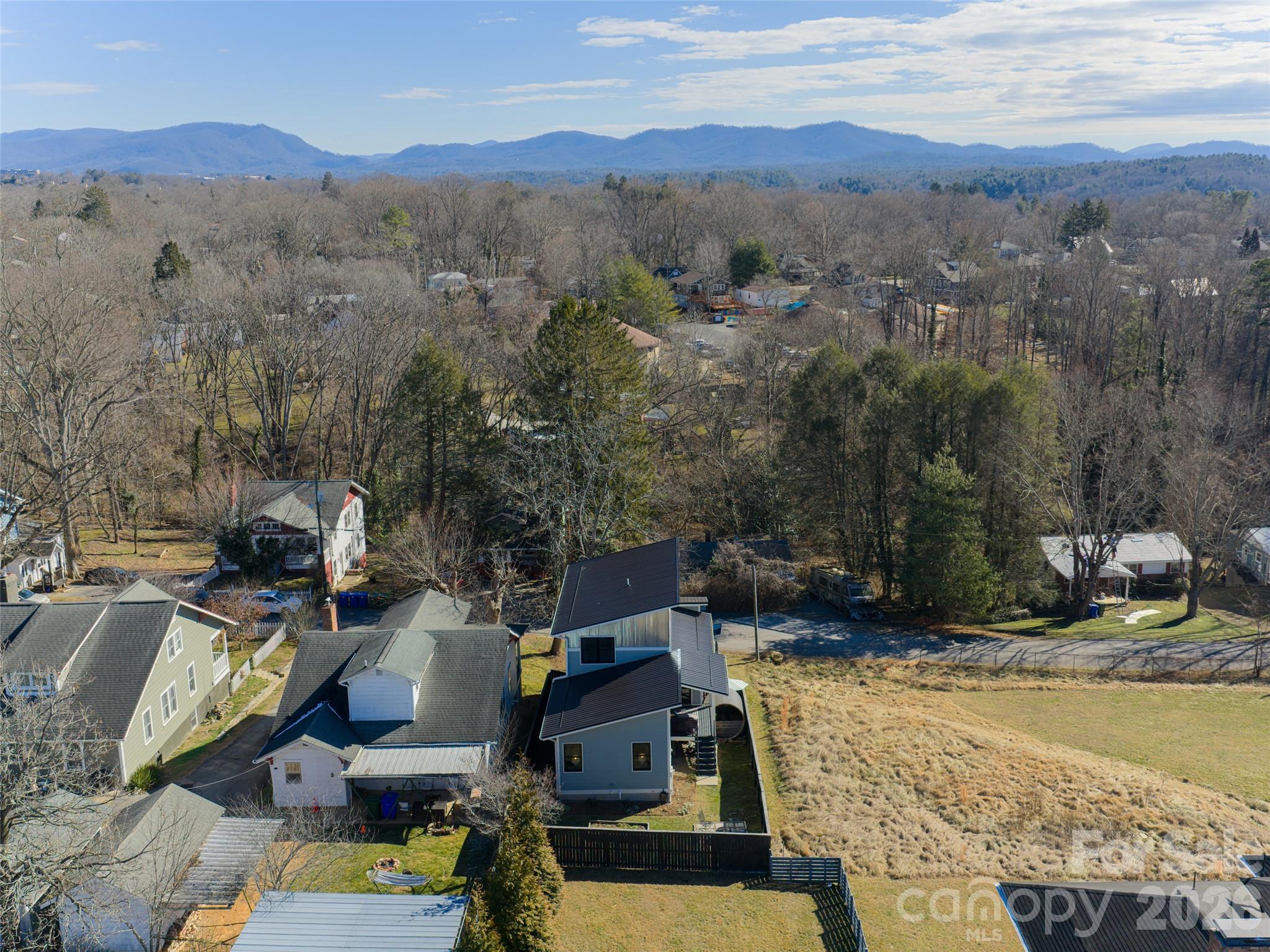 89 Vance Crescent Extension Asheville NC 28806