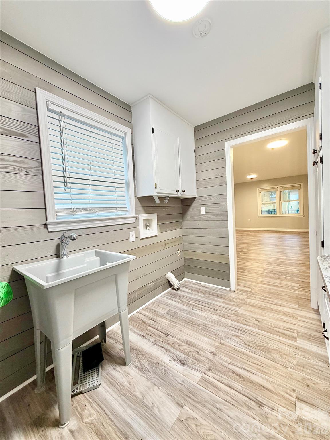 1586 Kenlane Drive Hickory NC 28601