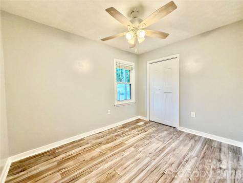 1586 Kenlane Drive Hickory NC 28601