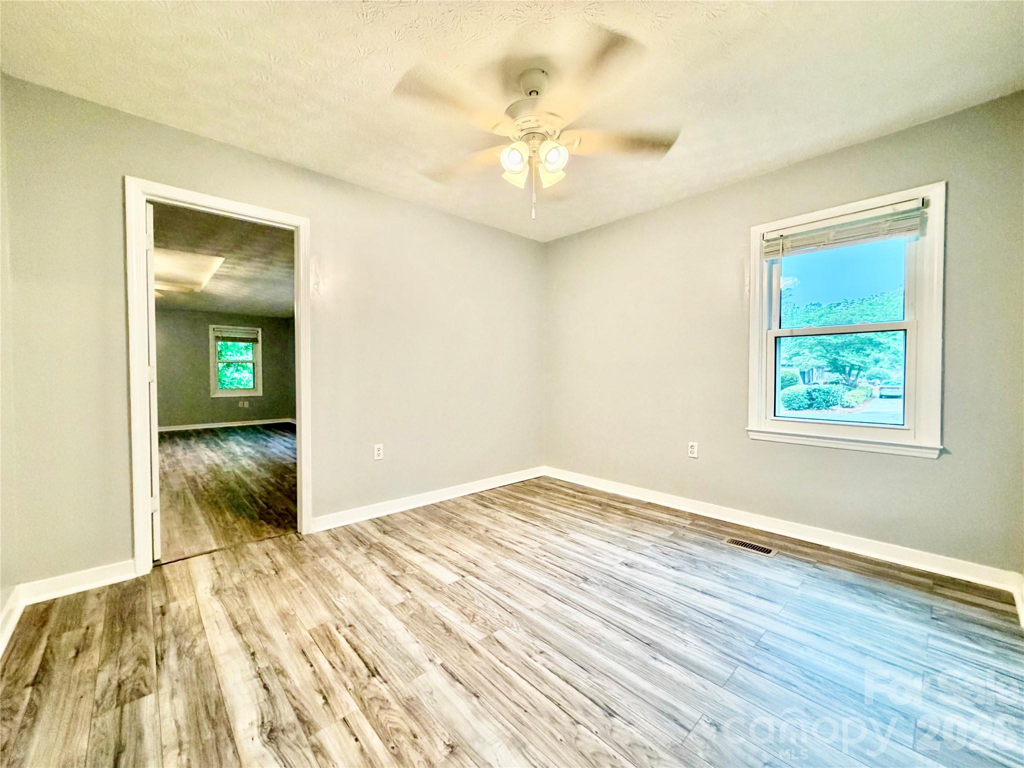1586 Kenlane Drive Hickory NC 28601