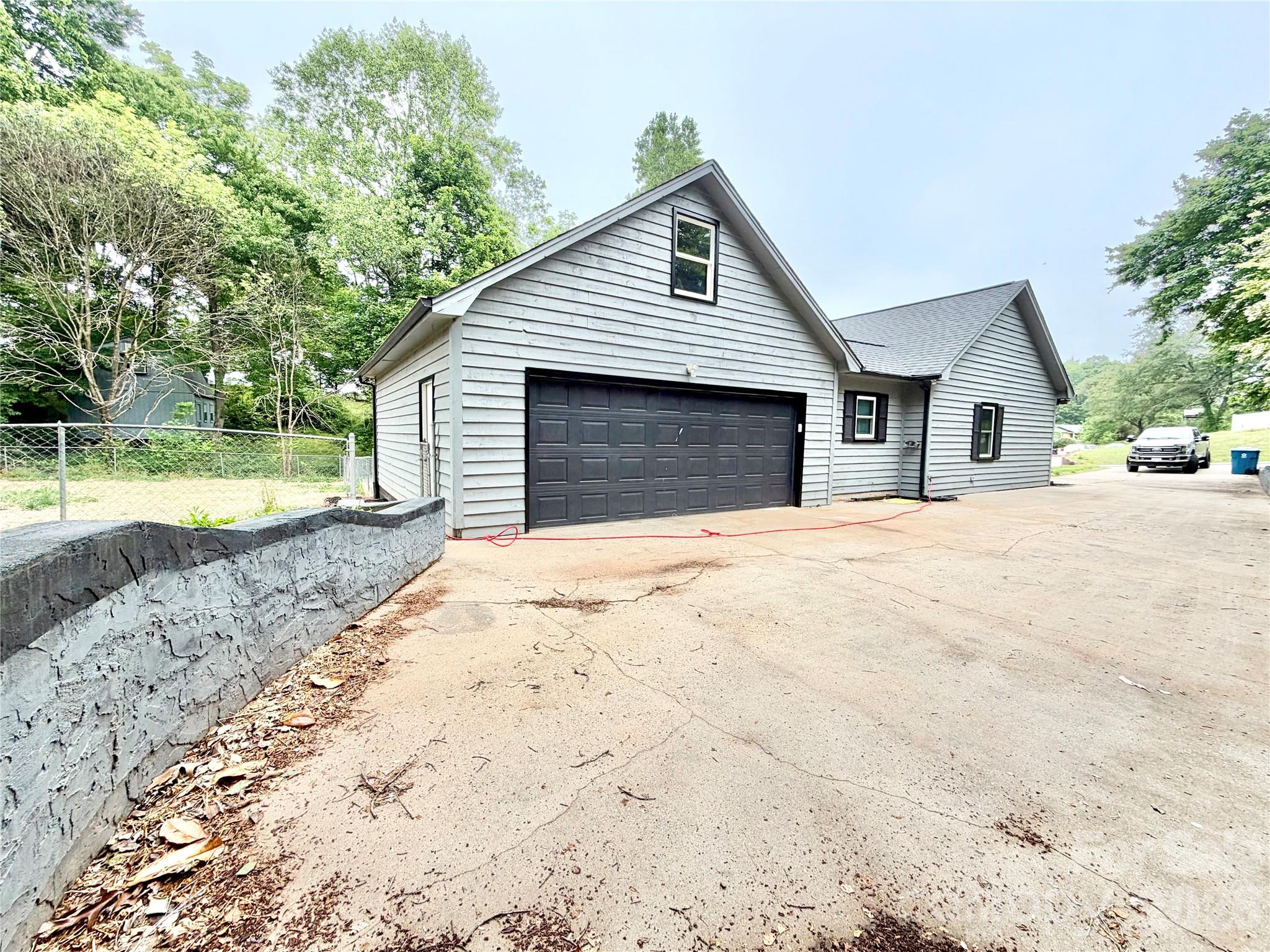 1586 Kenlane Drive Hickory NC 28601