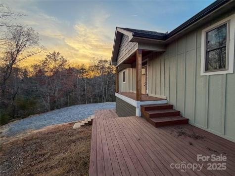 864 Matho Trace Lake Lure NC 28746