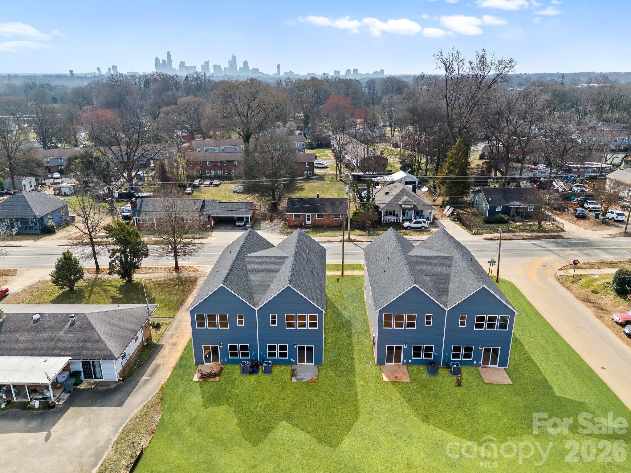 341 N Hoskins Road Charlotte NC 28216