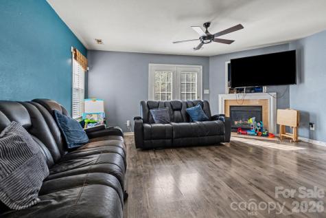 1409 Majestic Meadow Drive Charlotte NC 28216