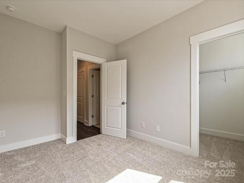 1312 Walter Taylor Way Charlotte NC 28206