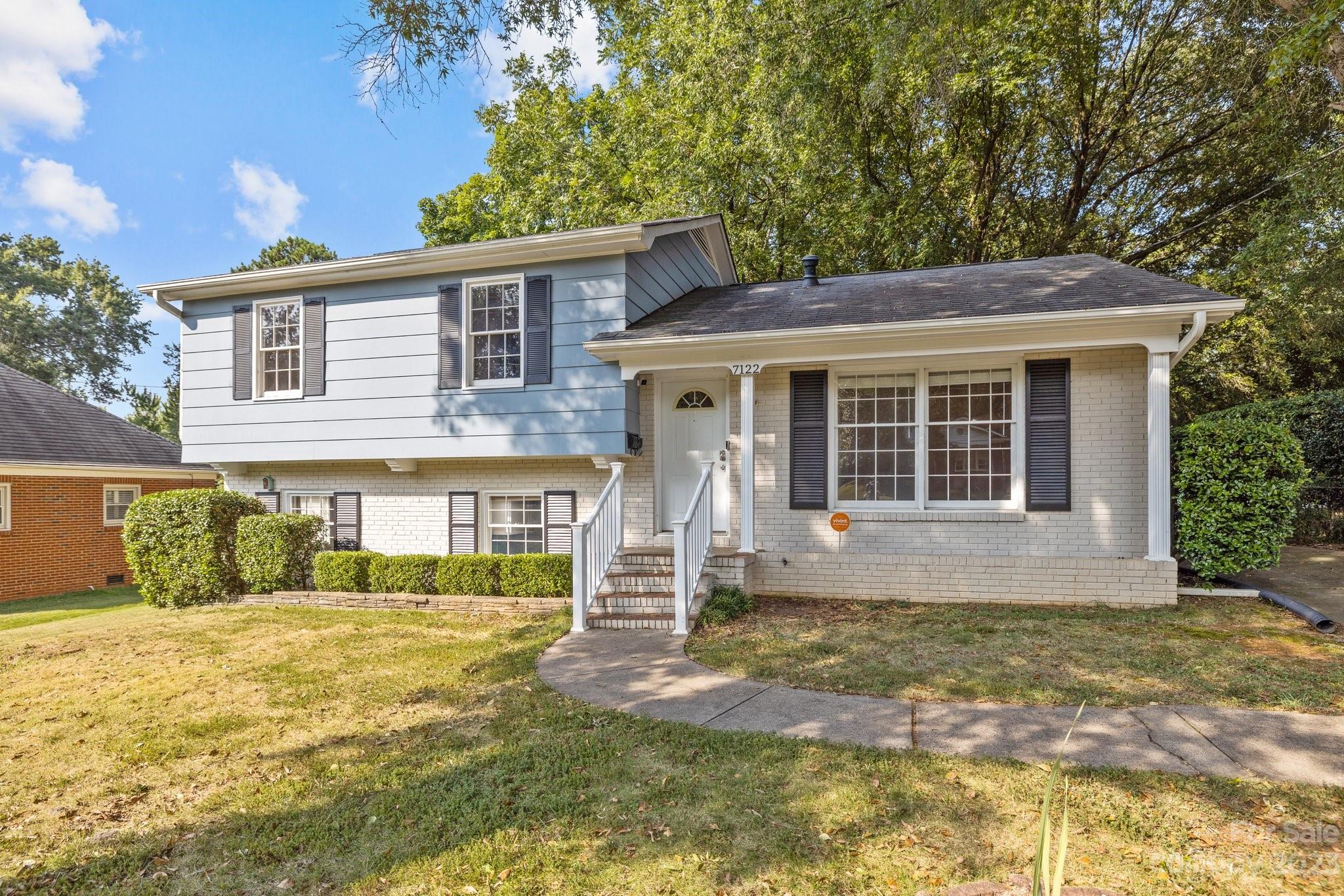 7122 Thorncliff Drive Charlotte NC 28210