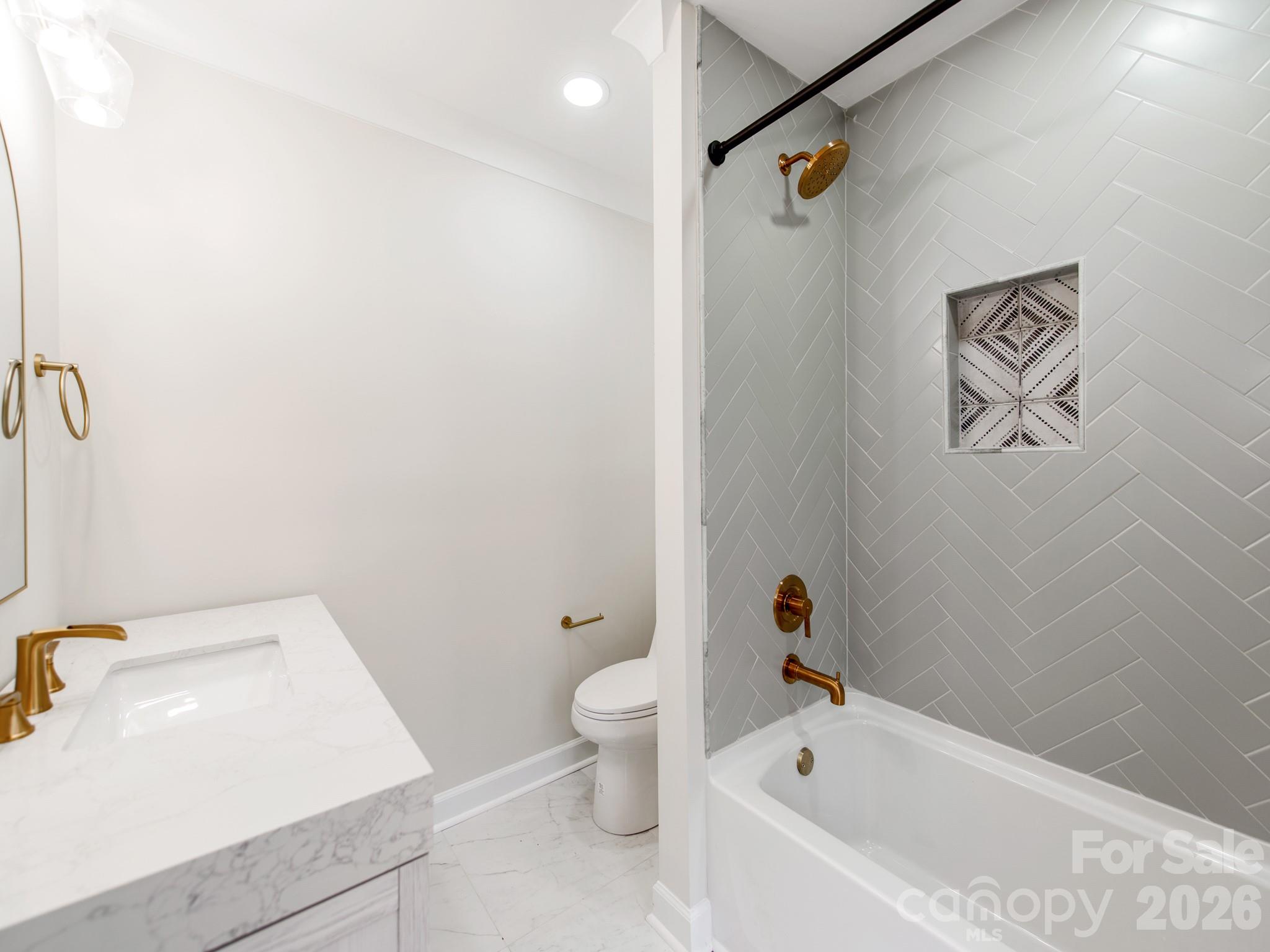 1632 Burtonwood Circle Charlotte NC 28212