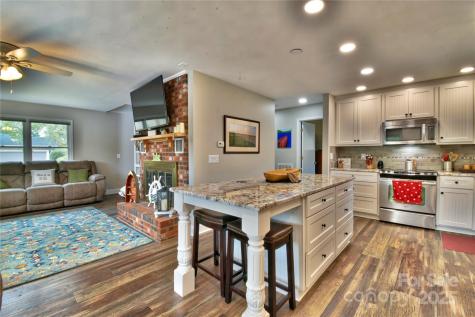 117 Sunrise Point Badin Lake NC 28127