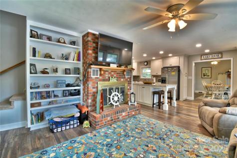 117 Sunrise Point Badin Lake NC 28127