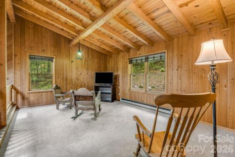 17 Greer Way Mars Hill NC 28754