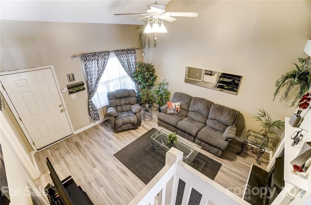 1719 Forest Side Lane Charlotte NC 28213