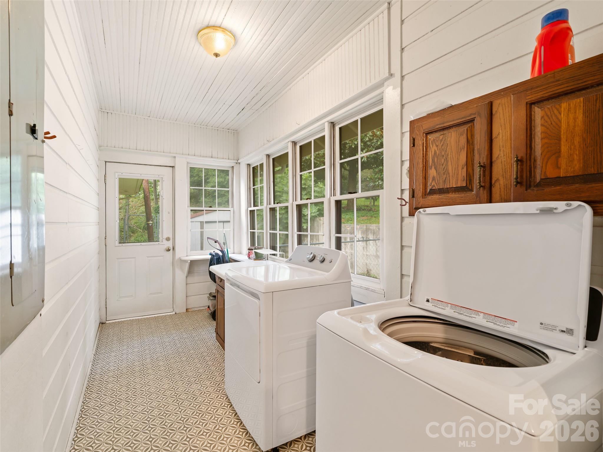 147 Walnut Avenue Spruce Pine NC 28777