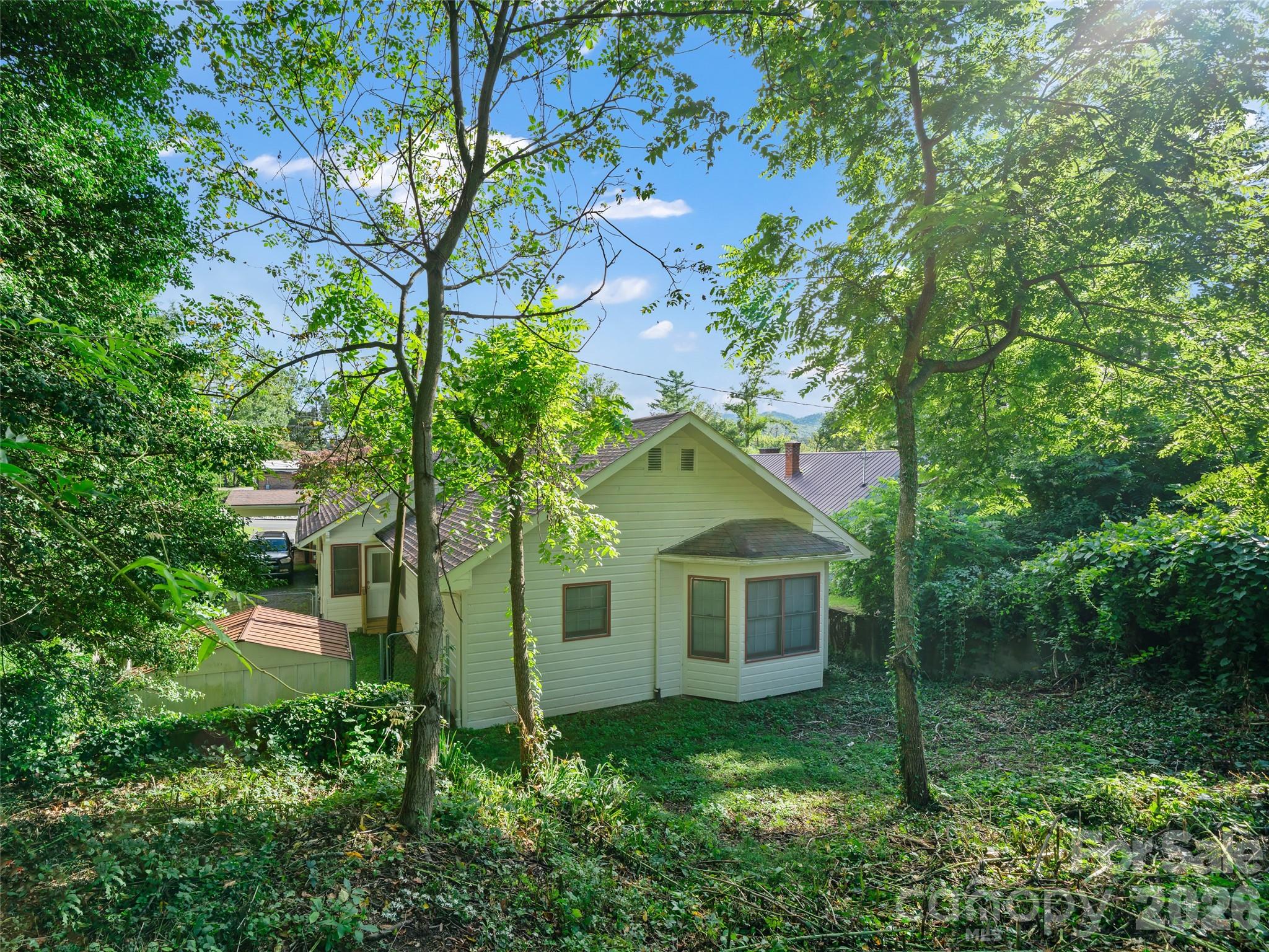 147 Walnut Avenue Spruce Pine NC 28777