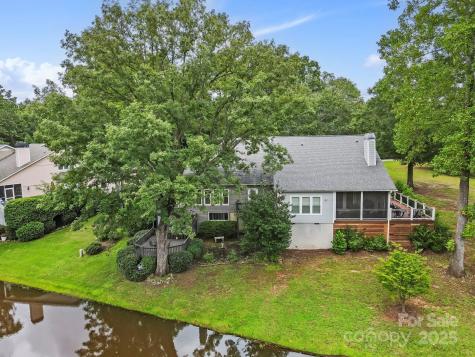 7 15th Vantage Street Campobello SC 29322