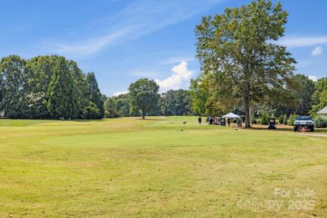 7 15th Vantage Street Campobello SC 29322