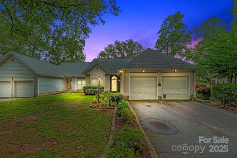 7 15th Vantage Street Campobello SC 29322