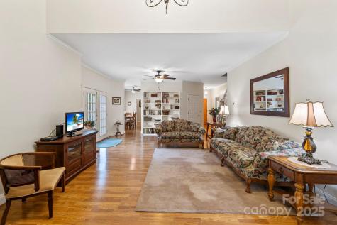 7 15th Vantage Street Campobello SC 29322