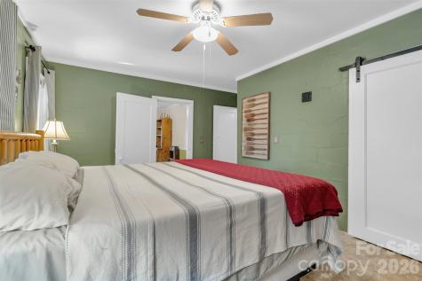 3605 Skyuka Mountain Road Columbus NC 28722