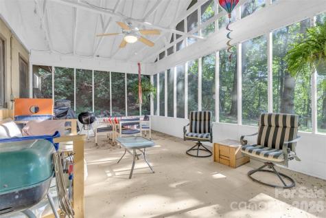 3605 Skyuka Mountain Road Columbus NC 28722