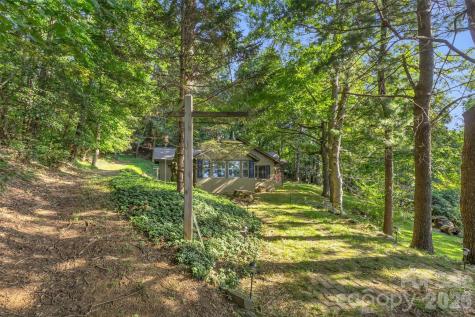 3605 Skyuka Mountain Road Columbus NC 28722