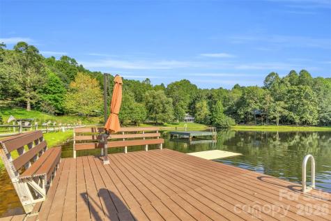 3605 Skyuka Mountain Road Columbus NC 28722